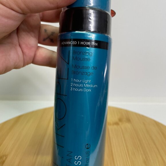 St. Tropez Self Tan Express Bronzing Mousse 6.7 oz Sealed 1 Hour Tan Formula - Picture 3 of 7
